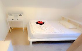 Casa20200 2 x Apartments je 150qm für Business, Familien, Gruppen, Handwerker 15min von BERLIN, Erdbeerhof, Outlet B5, 5min vom See Falkensee !! 2 Apartment each 150qm for BUSINESS , FAMILIES 15min from BERLIN!!